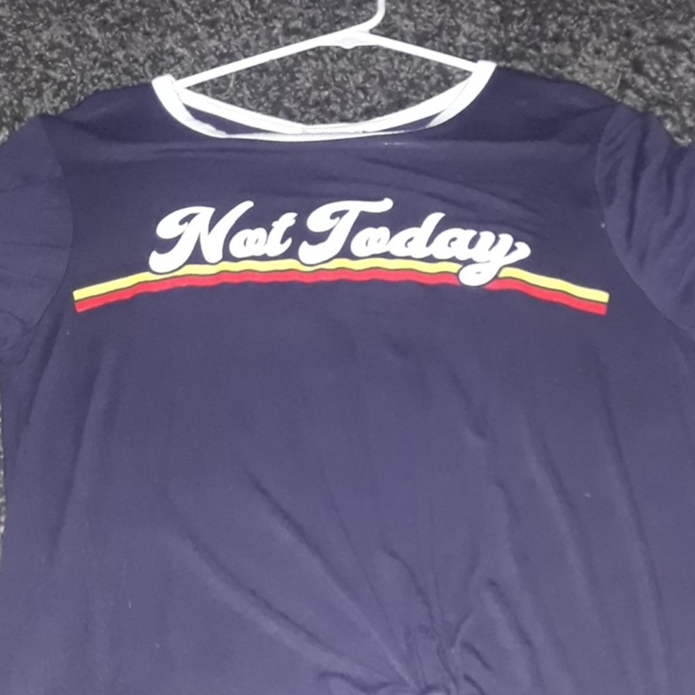 Tee shirt